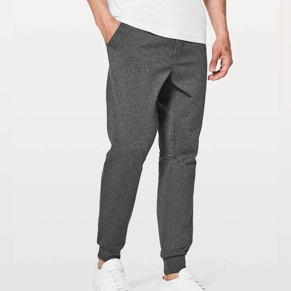 Lululemon Intent Jogger Pant 30” in Heathered Black Grey